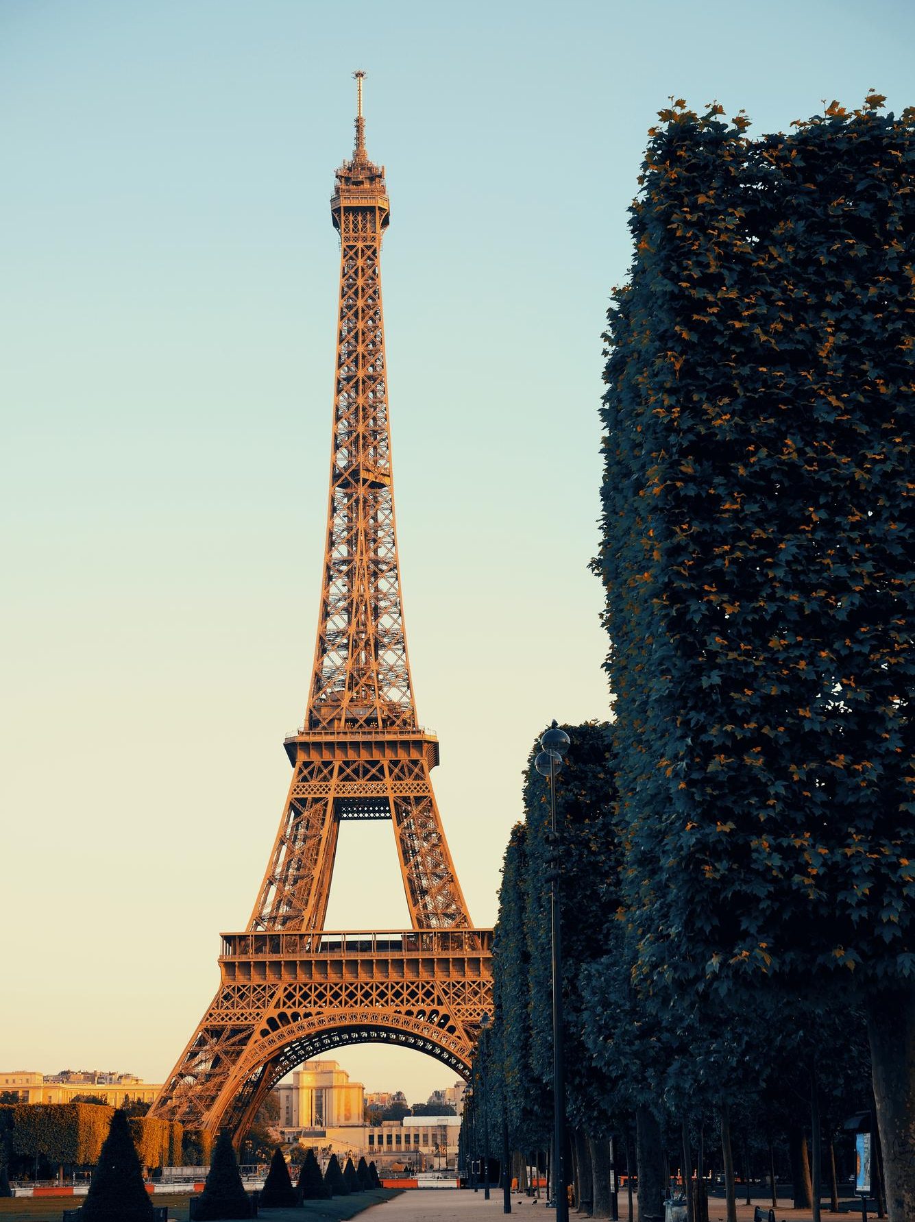 eiffel tower
